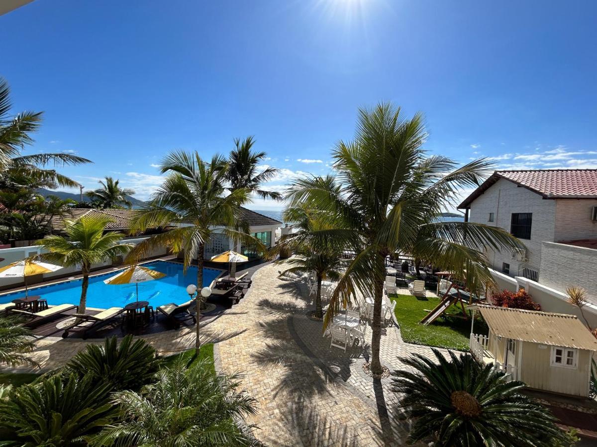 Aparthotel Golfinhos 4*